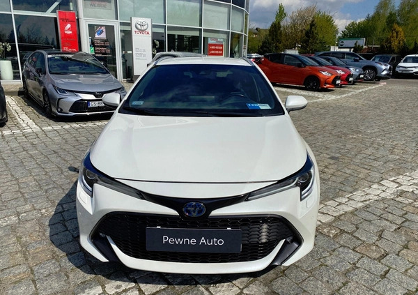 Toyota Corolla cena 95900 przebieg: 131695, rok produkcji 2021 z Zawadzkie małe 191